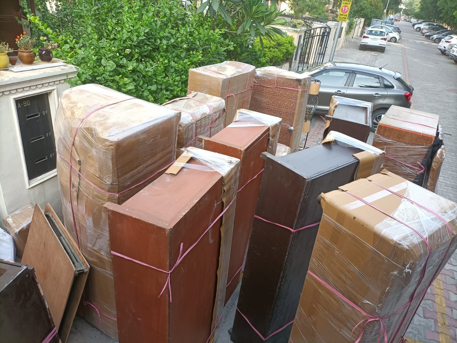 Movers Packers in Gurgaon for Students & PG Shifting